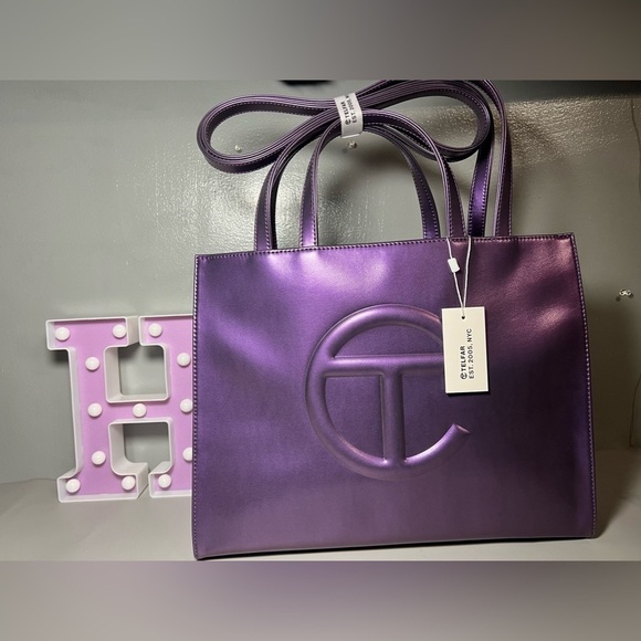 Medium açaí Telfar - Picture 3 of 6